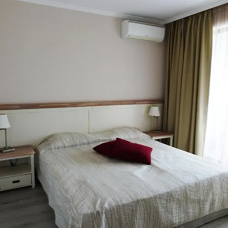 Apartment Private In White Rock Castle