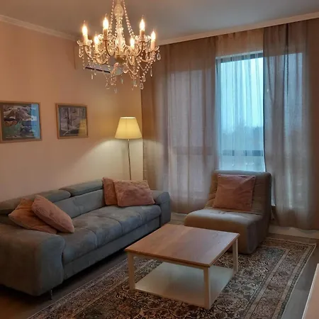 Apartment Private In White Rock Castle
